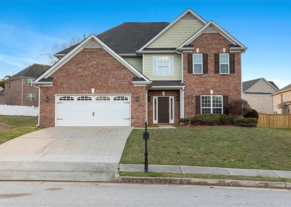 1st image of 710 Hickory Ln