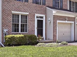 1502 Capital View Dr, New Cumberland, PA 17070