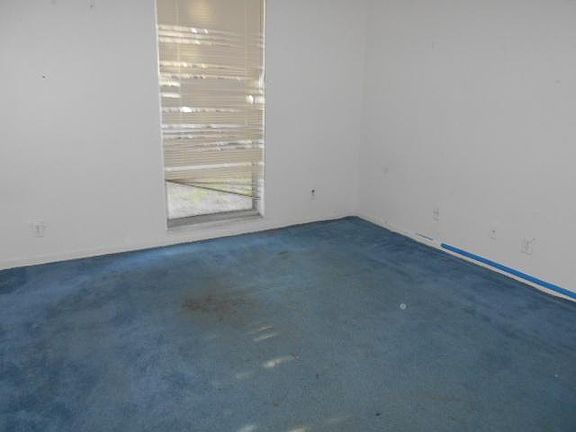 5th image of 418 N Laurel Dr #1804