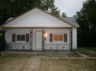 8710 E Roberts St, Independence, MO 64053