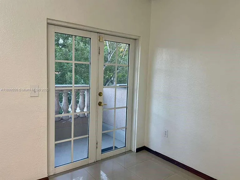 420 E 1st Ave #B204 — Photo 8