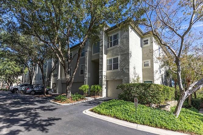 1st image of 764 Coral Reef Dr