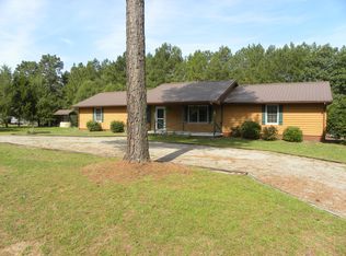125 Edinburgh Dr, Carthage, NC 28327