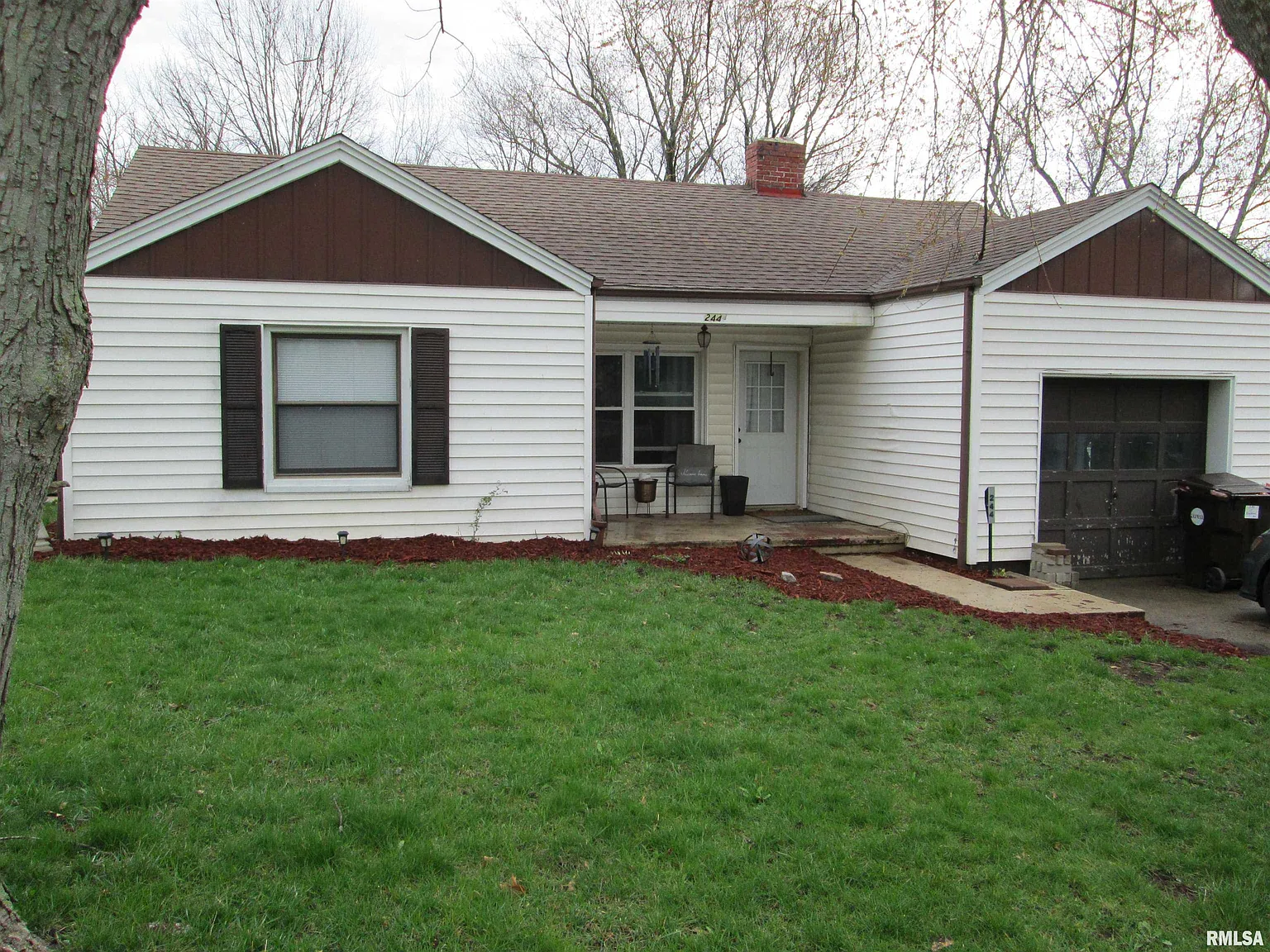 244 S Highland Ave photo 1