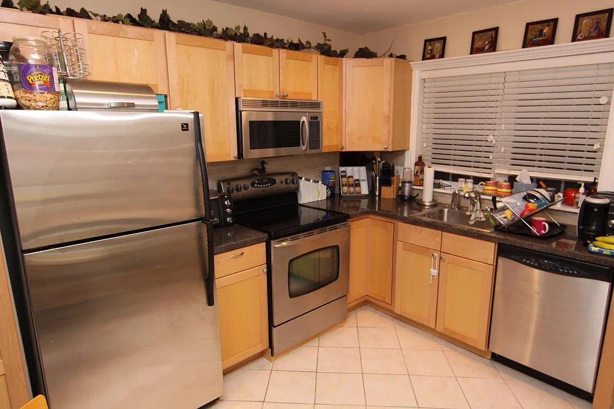 771 S 6th Street — Photo 3