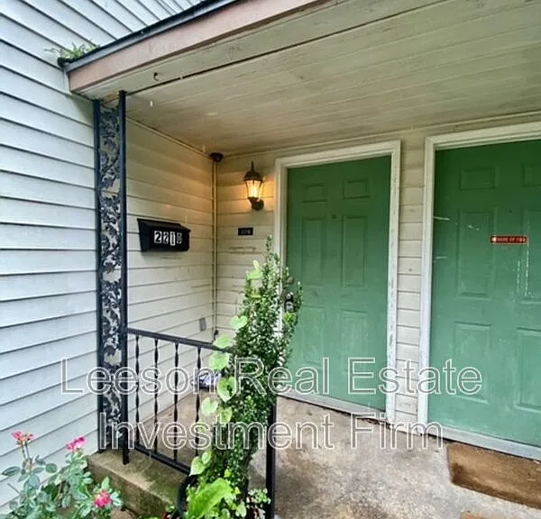 1101 College St #2208 — Photo 1