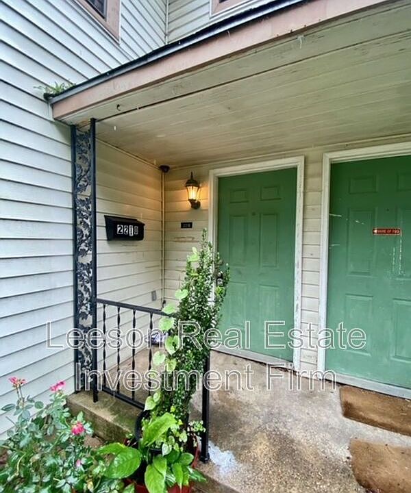 1st image of 1101 College St #2210