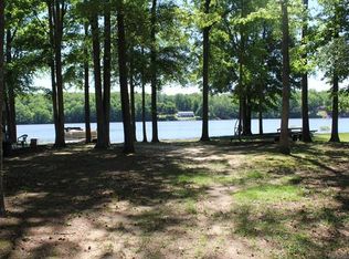 180 Moonlight Dr, Salisbury, NC 28146