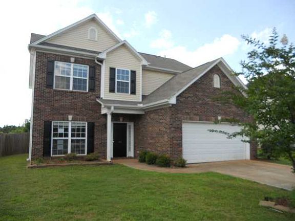 2nd image of 443 Melbourne Ln