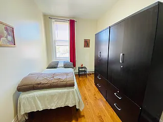 Rented by RealTegrity NY LLC