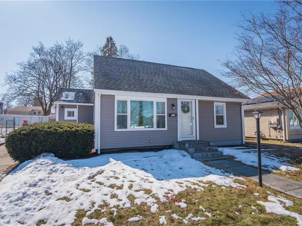 112 Hazard Ave, East Providence, RI 02914