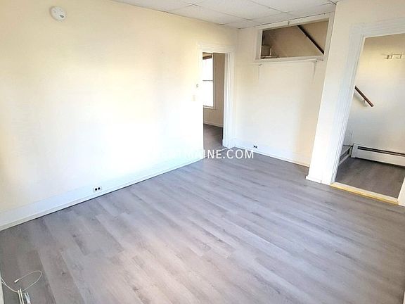 5th image of 101 Front St APT 1