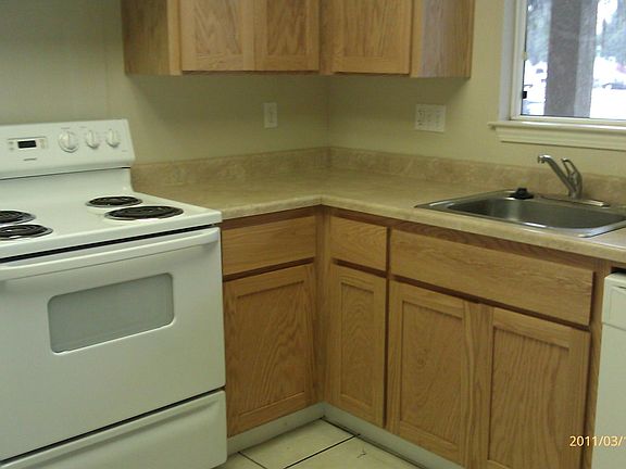 2nd image of 95 Pennsylvania Dr APT 22