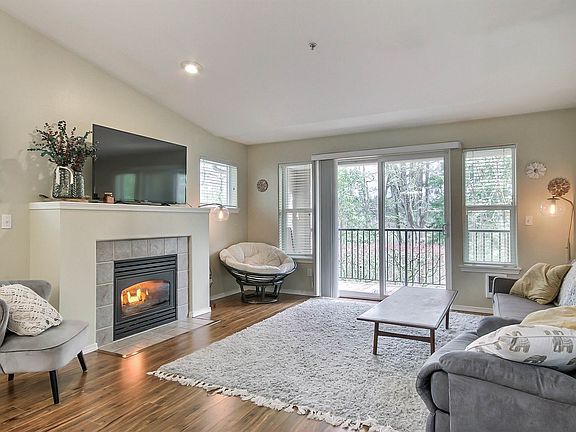 2nd image of 2191 Hammond Ave #D-12