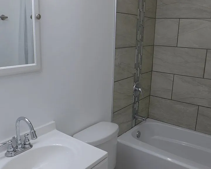 Winthrop Suites Apartments — Photo 22