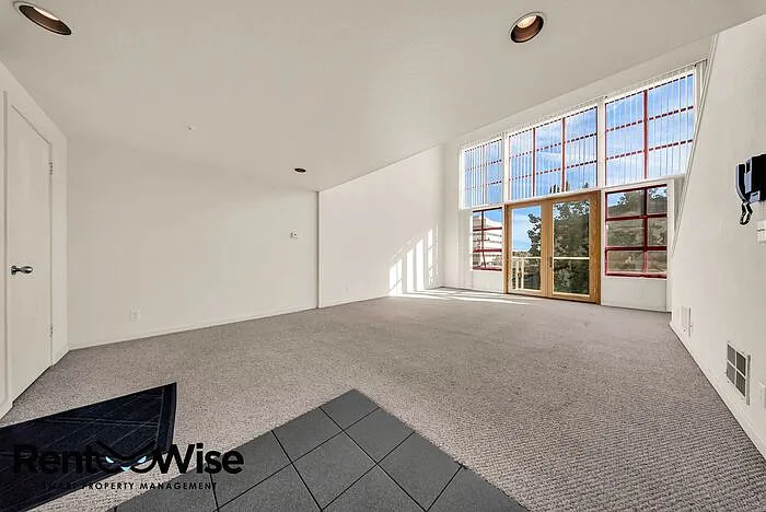 68 McCoppin St #8 — Photo 9