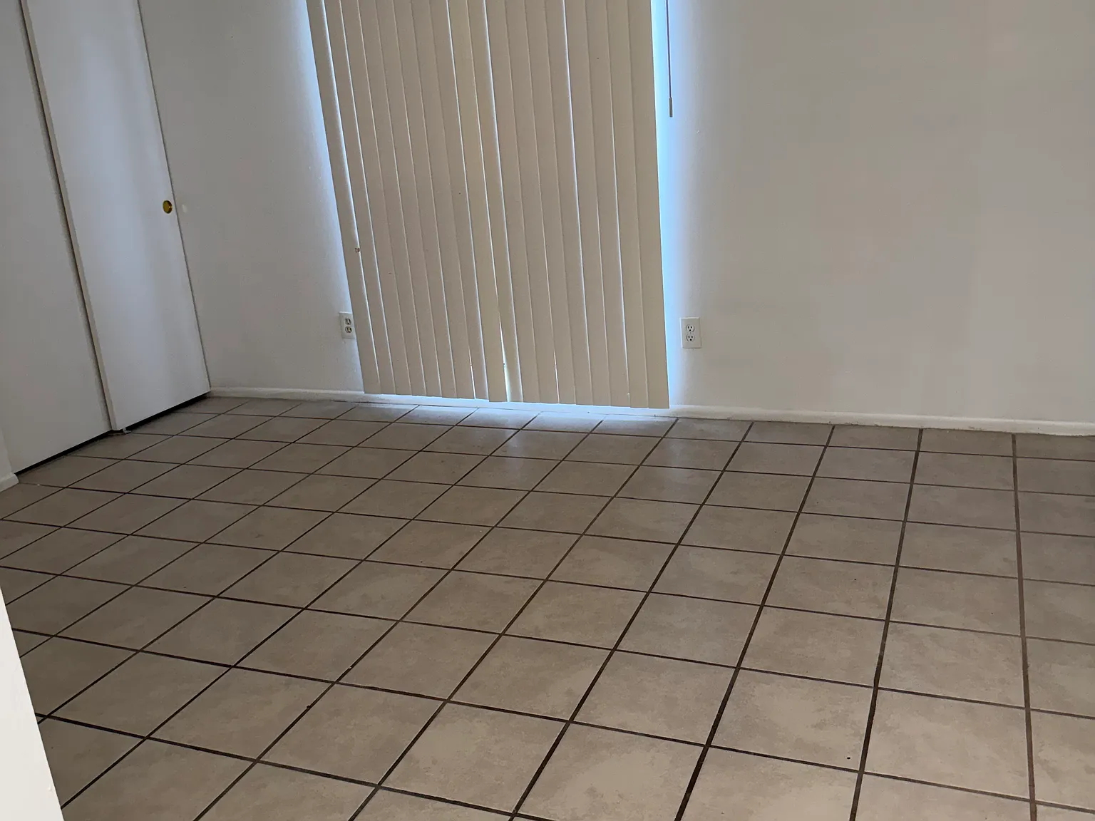3 bed, 1.5 bath, 1150 sqft, $1,995 — Photo 4