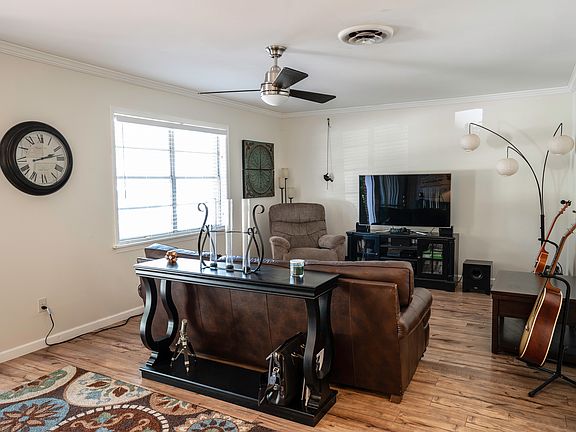 5th image of 2533 Captain Sawyer Dr