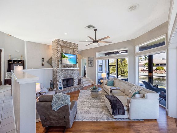 5th image of 303 Old Burnt Store Rd S