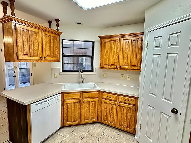 3546 Cedar Ridge Ln — Photo 15