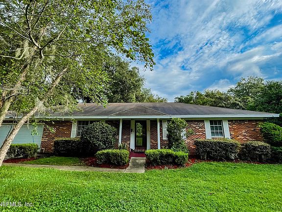 2nd image of 5763 Saint Isabel Dr