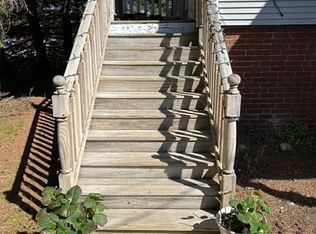 15 Newton St, Southborough, MA 01772