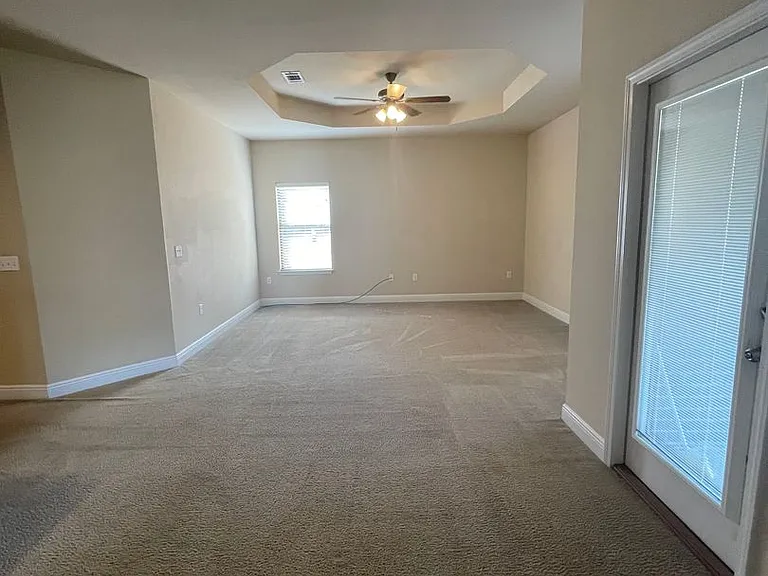 6716 Barnwood Dr — Photo 16