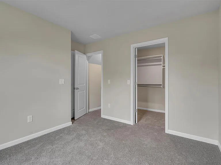 2706 S Cypress St — Photo 10