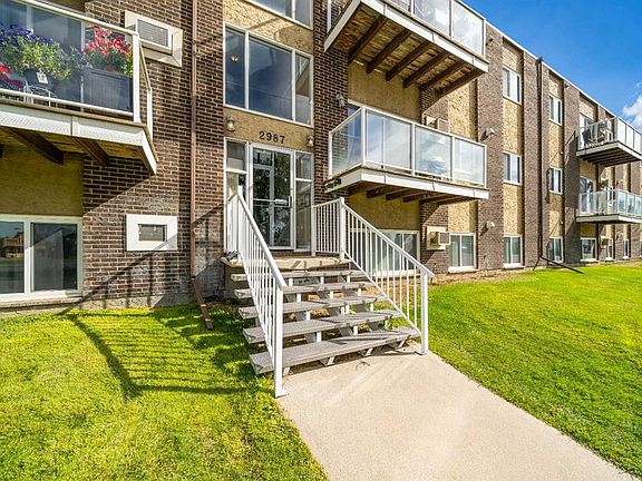 3rd image of 2987 SW Dunmore Rd SE #206