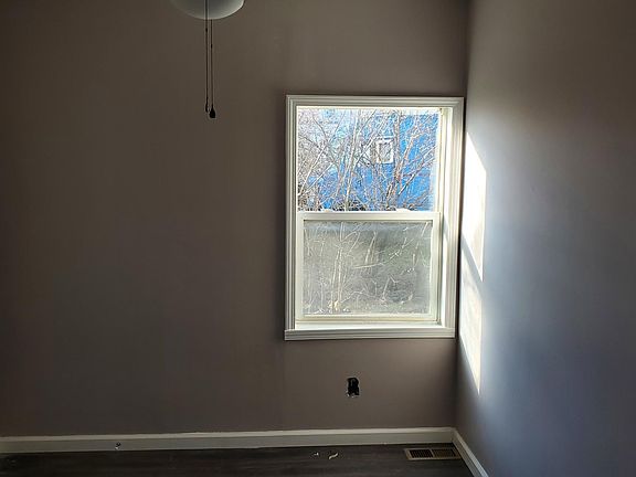 5th image of 2063 Republic Ave