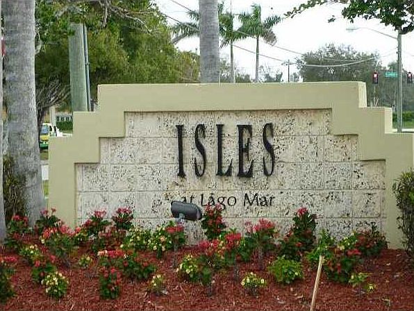 Isles at Lago Mar