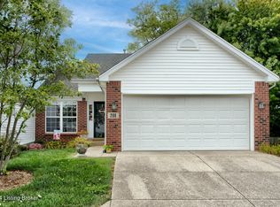 206 Charlton Wynde Dr, Louisville, KY 40245