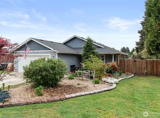 305 E Oakview Avenue, Centralia, WA 98531