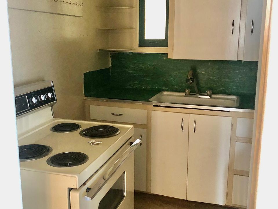 2nd image of 2102 3rd Ave #2
