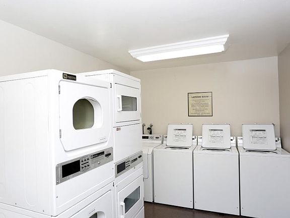 5th image of 2623 Yorba Linda Blvd #119