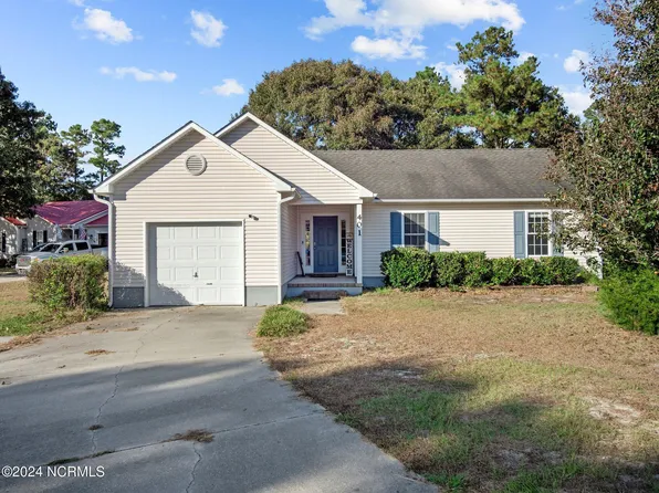 401 Cherry Court, Richlands, NC 28574