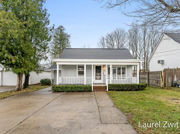 308 W Johannah St, Whitehall, MI 49461