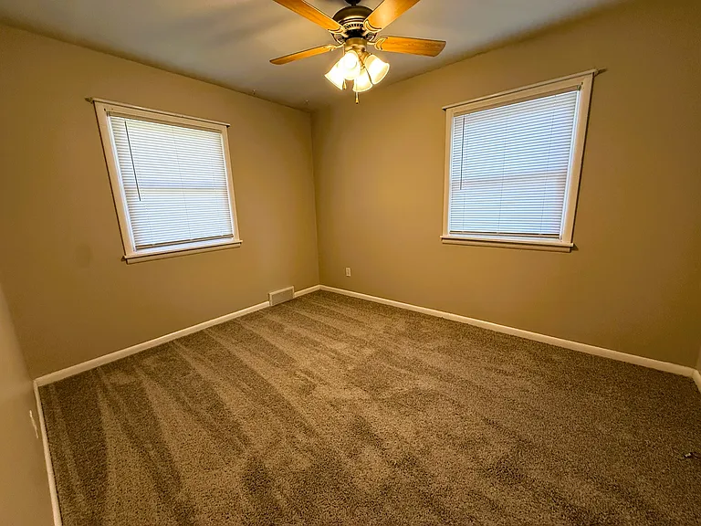 3368 S Vine St — Photo 9