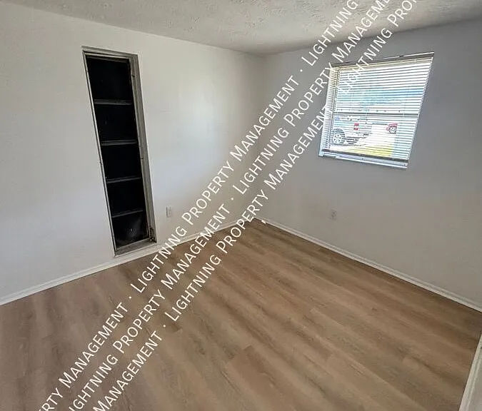 4522 Audrey Ln — Photo 4