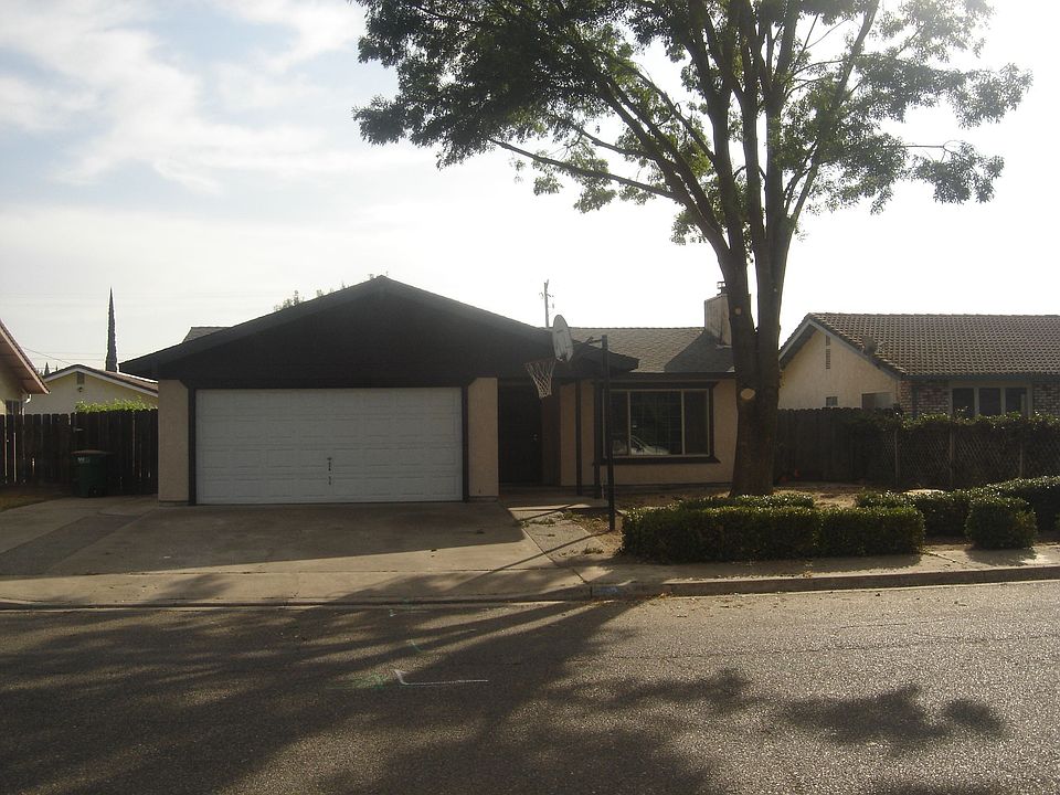 1st image of 322 Fearl Dr