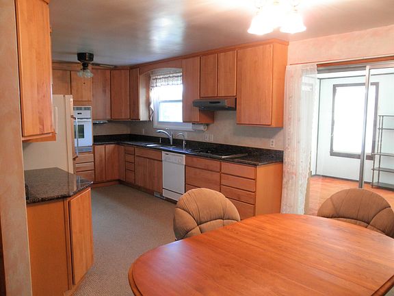 Kitchen/Dining