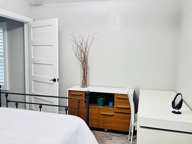 2nd bedroom and office