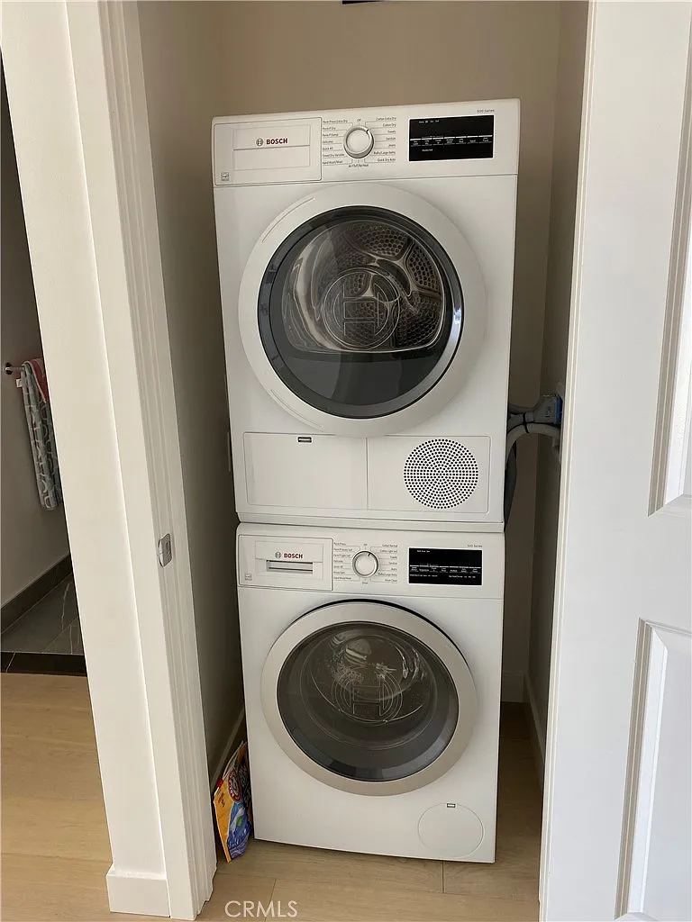 1 bed, 750 sqft, $3,350 — Photo 4
