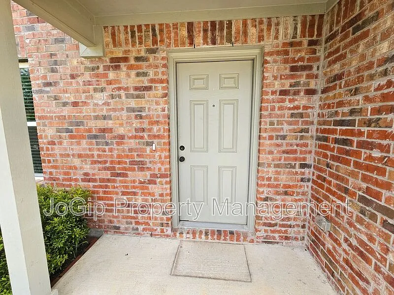 Building Photo - 3616 Chestnut Oak Dr