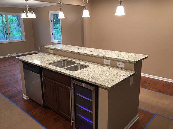 5th image of 4012 N 101st St