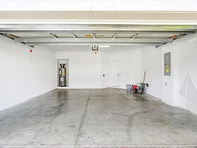 7070 Venice Way #2904 — Photo 34