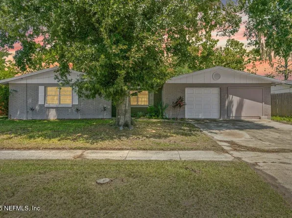 489 CLERMONT Avenue S, Orange Park, FL 32073