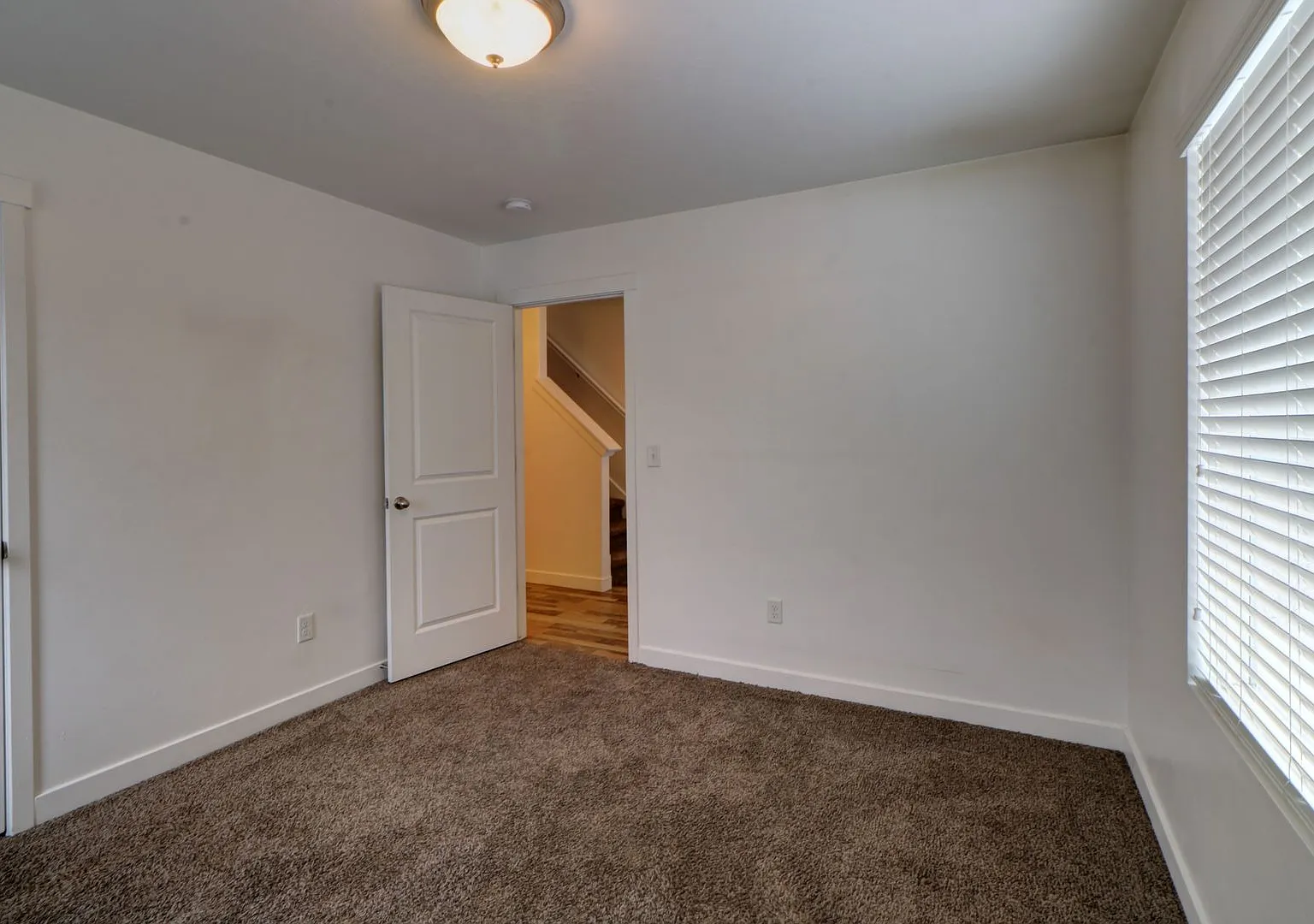 End Unit in Bluffdale — Photo 4