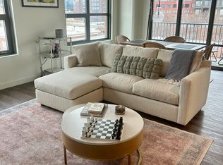 1154 W Madison St #720, Chicago, IL 60607