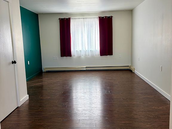 2nd image of 1714 Poplar St #C